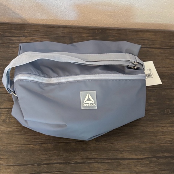 New Reebok bag - Picture 2 of 5